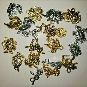 Vintage 20 Charmbest Metallic Asst Gold & Silver Plastic Vending Charms NOS